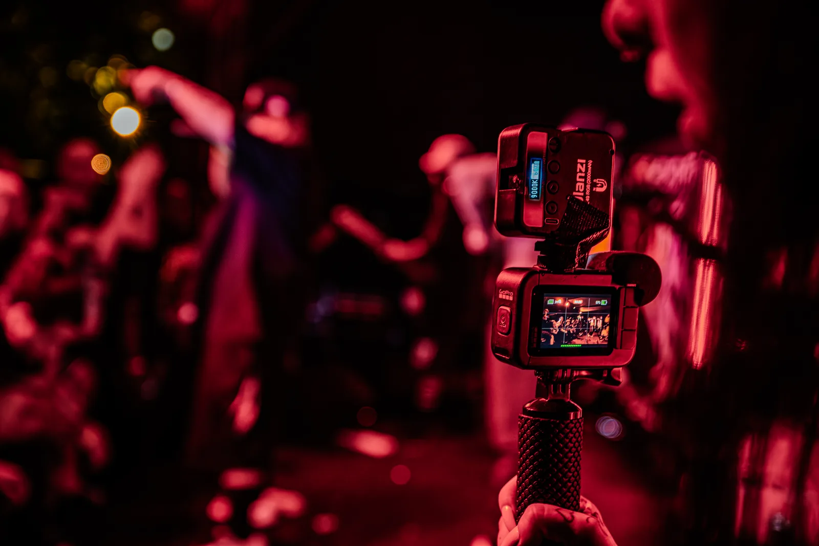 Noite do Peso faz a Galeria do Rock tremer com HardCore e NuMetal — foto 17