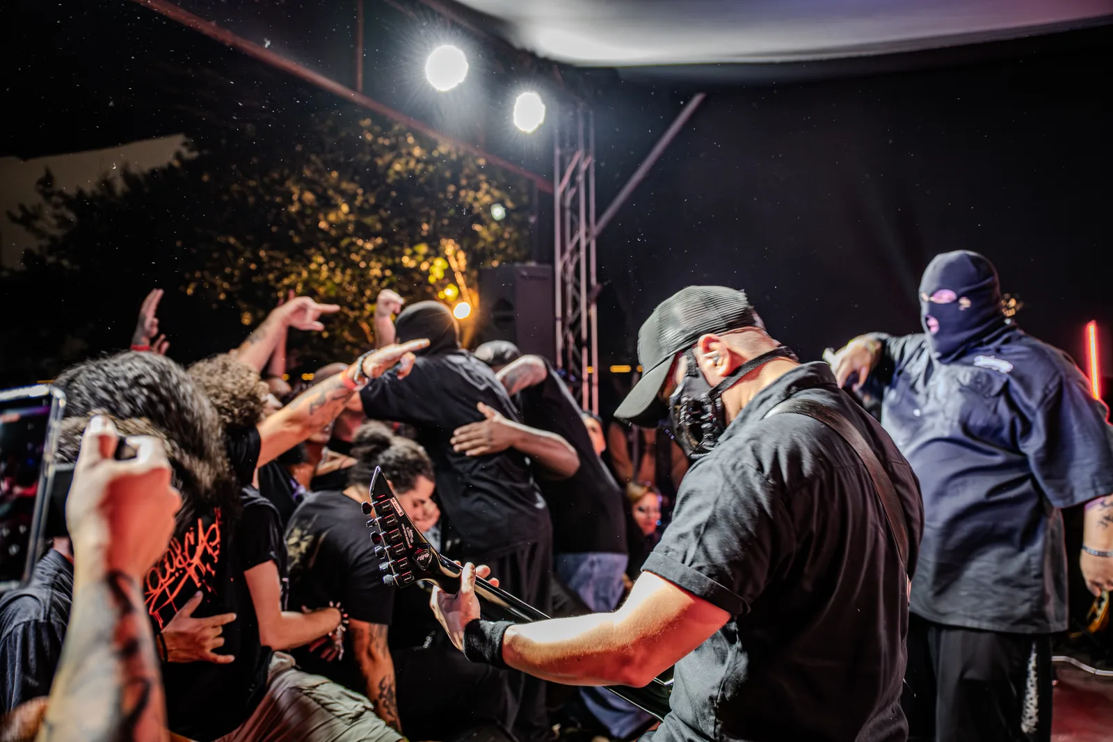 Noite do Peso faz a Galeria do Rock tremer com HardCore e NuMetal — foto 20