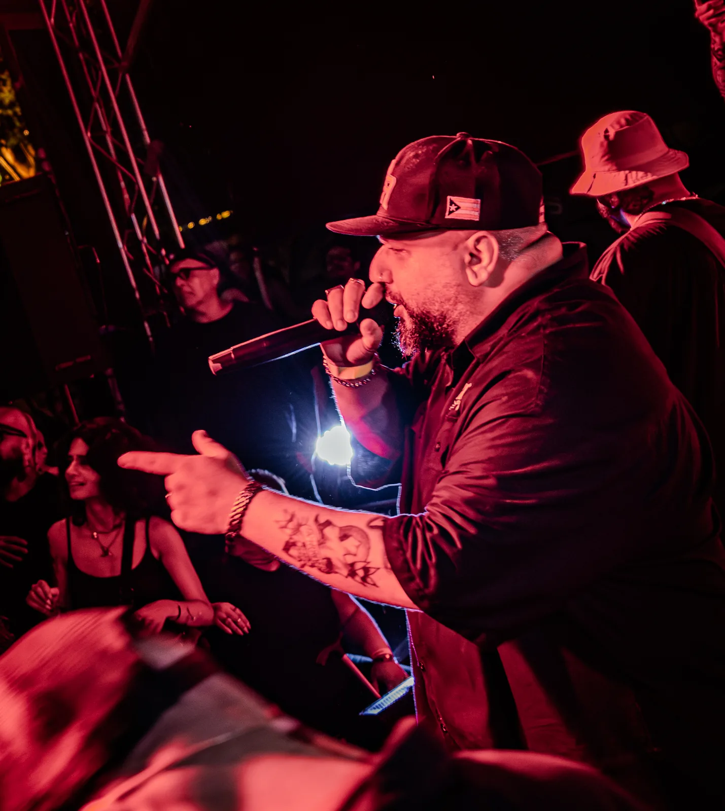 Noite do Peso faz a Galeria do Rock tremer com HardCore e NuMetal — foto 2