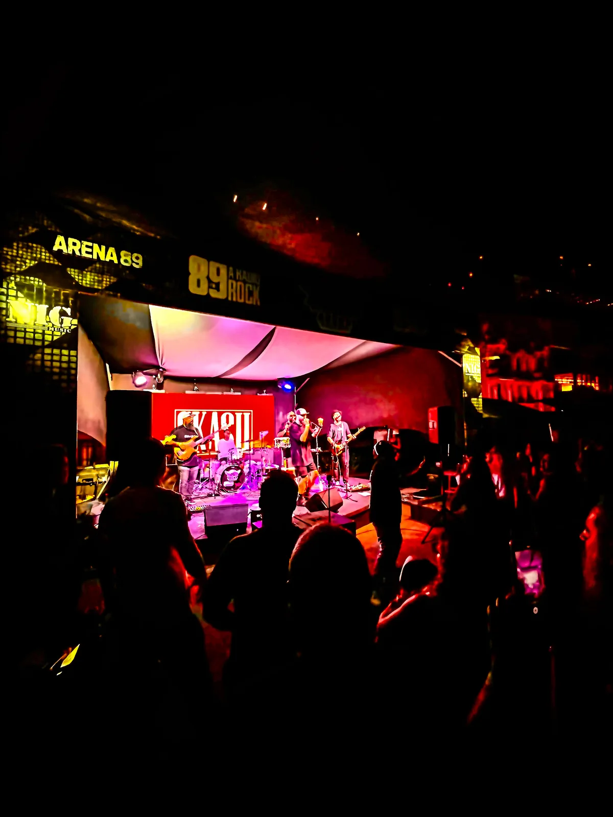 SKASU estreia no palco do Arena 89 com show marcante em celebração ao rock — foto 6
